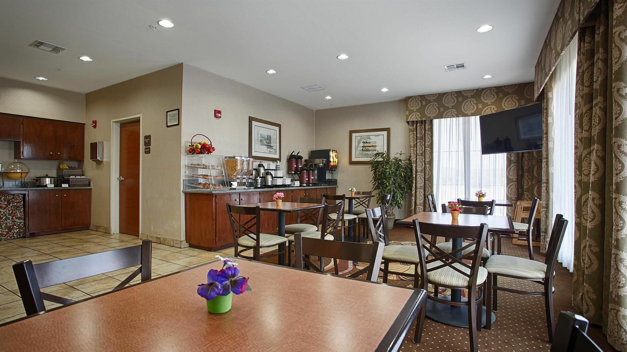 Best Western Executive Inn Corsicana Exterior photo